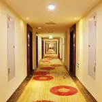 Fuyong Yulong Hotel