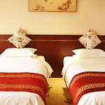Fuyong Yulong Hotel